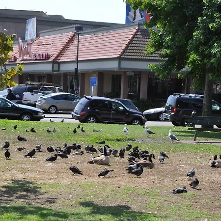 Econo Lodge Oakland Lake Merritt Area-2