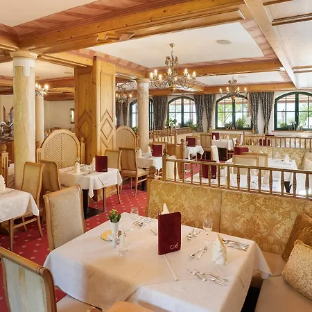 Hotel AlpenSchlössl-3