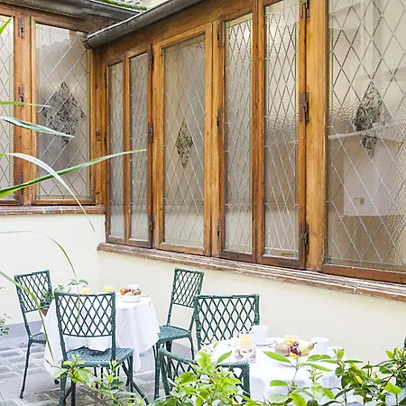 Hotel Accademia-3