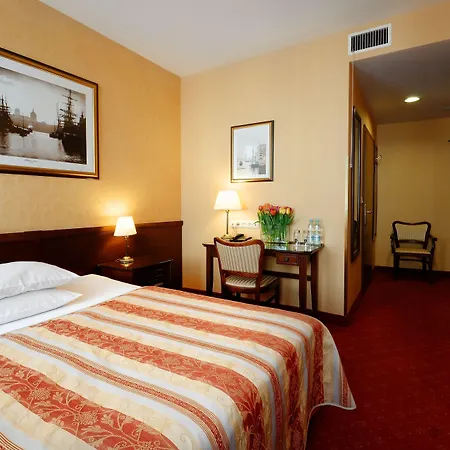 Hotel Wolne Miasto Old Town Gdansk-3