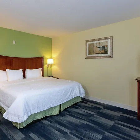 Hampton Inn & Suites - Fort Pierce-3