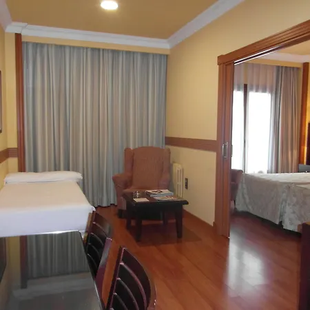 Hotel II Castillas Ávila-3