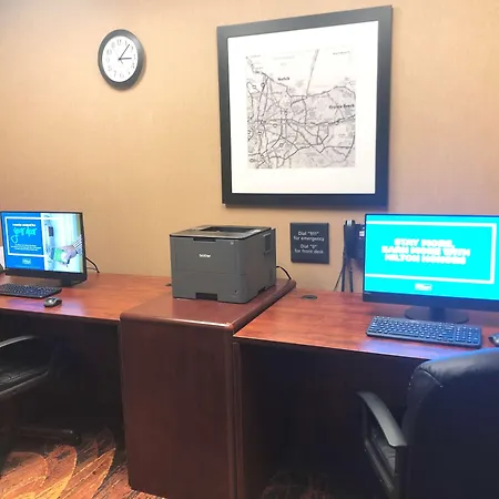 Hampton Inn & Suites Norfolk-Airport-2
