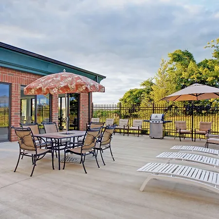 Holiday Inn Express & Suites Dyersburg By Ihg-3