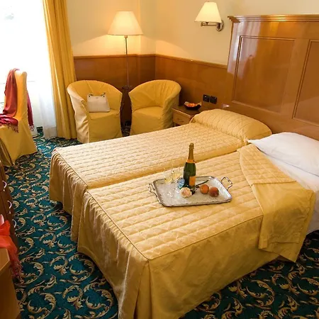 Hotel Cinque Giornate-2