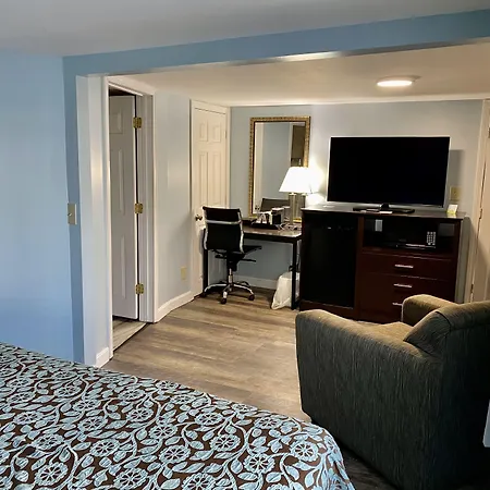 Days Inn By Wyndham Lincoln-3