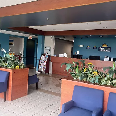 Days Inn & Suites Seaford-2