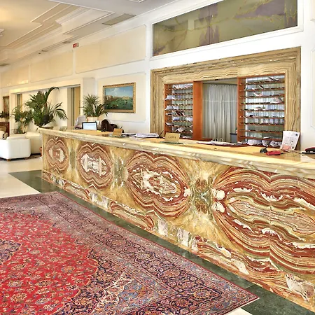 Hotel Internazionale Terme-3