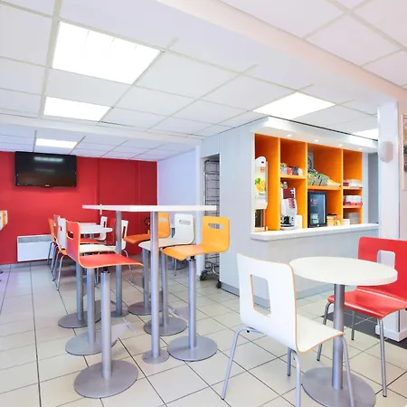 Premiere Classe Creil - Villers Saint Paul-3