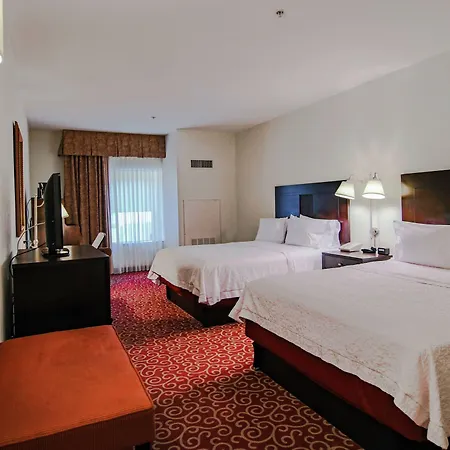 Hampton Inn Kingston-2