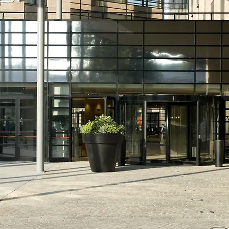 Starhotels Grand Milan-2