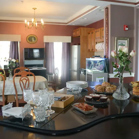 Naomi'S Inn Bed & Breakfast-2