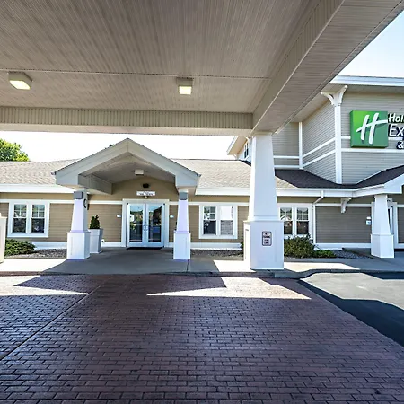 Holiday Inn Express & Suites Iron Mountain By Ihg-2