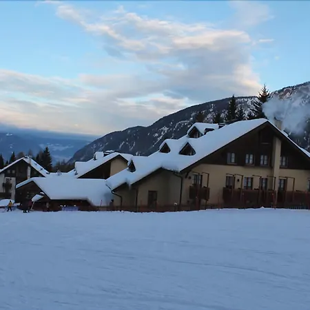 Nevesole Folgarida Resort Aparthotel-3