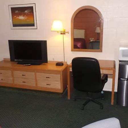 Relax Inn Yreka-2