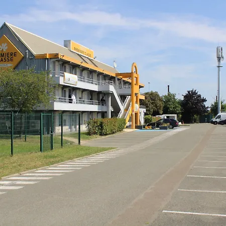 Premiere Classe St Quentin en Yvelines Elancourt-2