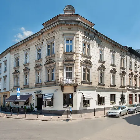 Spatz Aparthotel-3