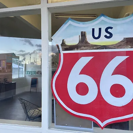 The Postcard Motel-3