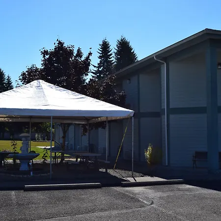 Dew Drop Inn-2