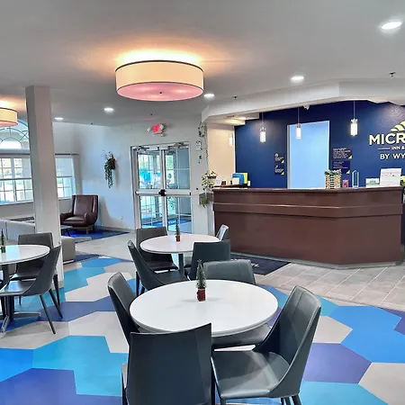 Microtel Inn & Suites By Wyndham Of Houma-3