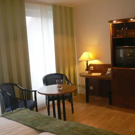 Classic Hotel Kaarst-3