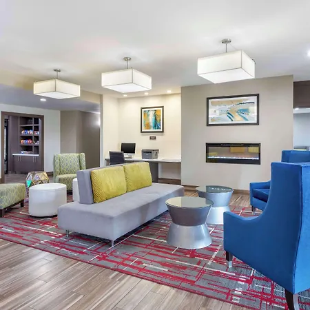 Best Western Plus Mansfield Inn & Suites-3