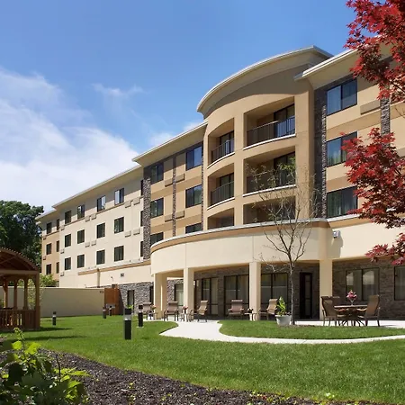 Courtyard By Marriott Paramus-3