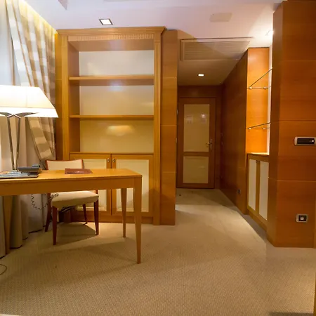 Papillo Hotels&Resorts Roma-3