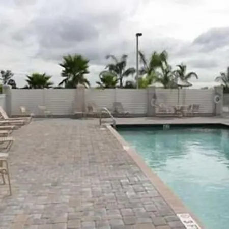 Hampton Inn & Suites Lake Wales-3