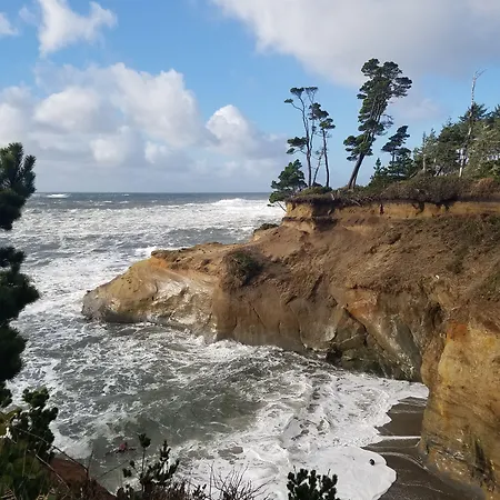 Inn At Arch Rock-3