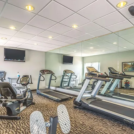 La Quinta Inn & Suites By Wyndham Loveland Estes Park-2