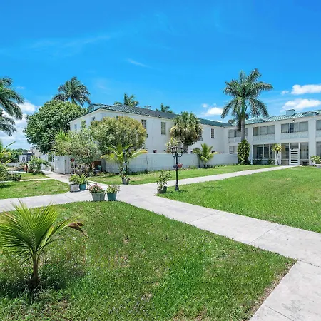Americas Best Value Inn Historic Clewiston Inn-2