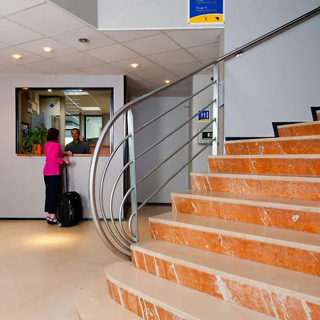 Ténéo Apparthotel Talence-3