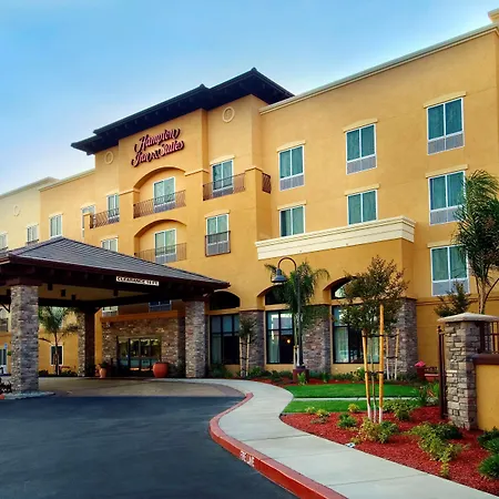 Hampton Inn & Suites Lodi-2