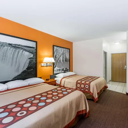 Super 8 By Wyndham Salina-2