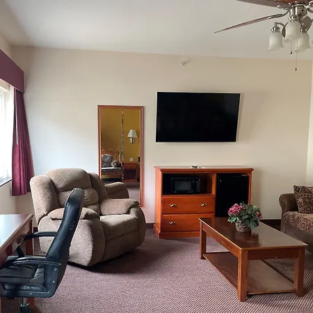 Super 8 By Wyndham Salina-3