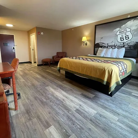 Super 8 By Wyndham Rolla-2