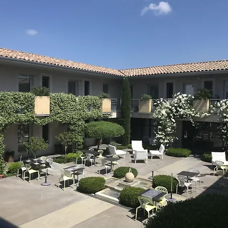 Patio De Violette-3