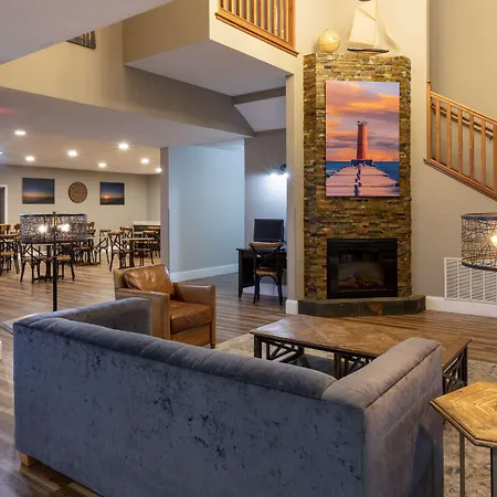 Grandstay Hotel & Suites Downtown Sheboygan-3