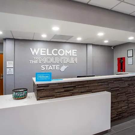 Hampton Inn Elkins-3