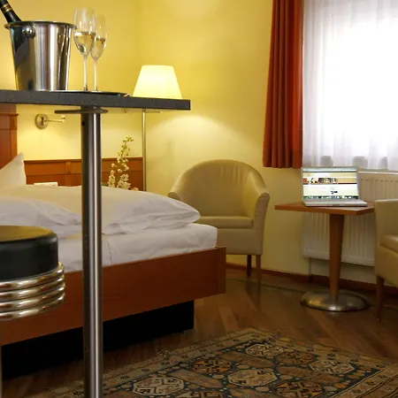 Apartment Hotel KRAL - BUSINESS HOTEL&SERVICED APARTMENTS-2