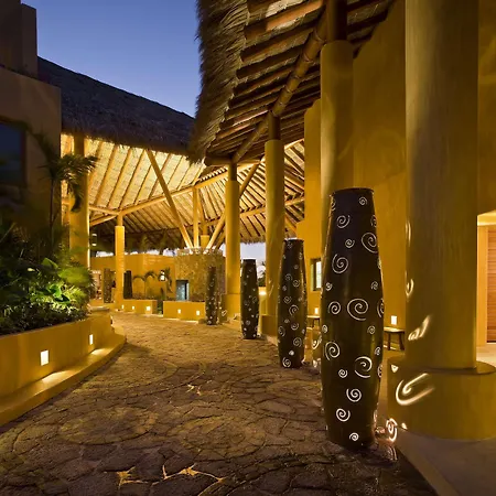Cala De Mar Resort & Spa Ixtapa-2