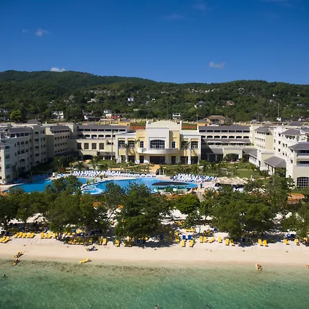 Iberostar Waves Rose Hall Beach-2