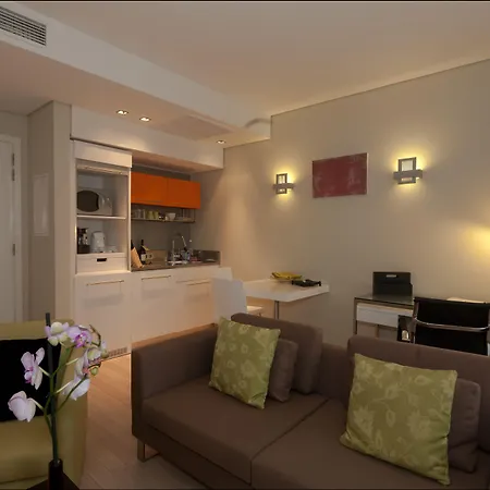B-Aparthotel Grand Place-2
