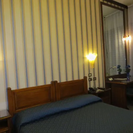 Hotel Italia City Center-2