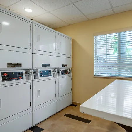 Candlewood Suites Fort Myers/Sanibel Gateway By Ihg-3