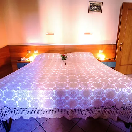 Hotel Villa Il Castagno-3