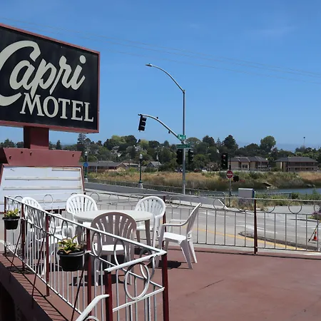 Capri Motel Santa Cruz Beach Boardwalk-3