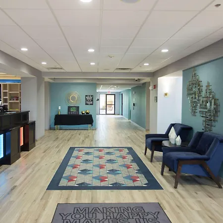 Hampton Inn & Suites Ankeny-2