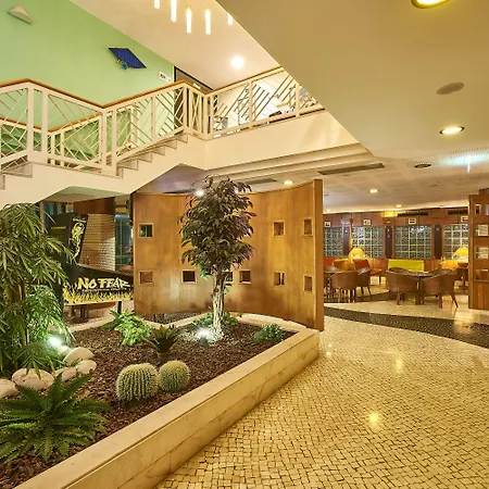 Oceanus Aparthotel-2